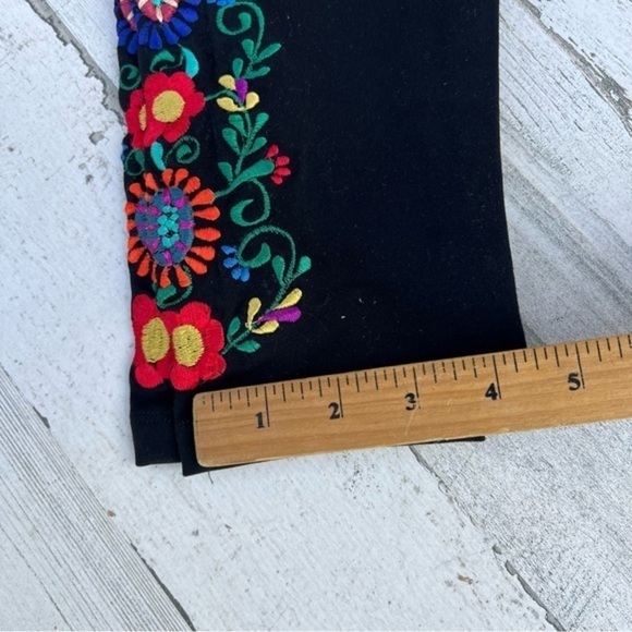 NEW! Brazilroxx‎ Embroidered Multicolor Floral Legging Pants Womens Size XL Boho - Picture 14 of 16